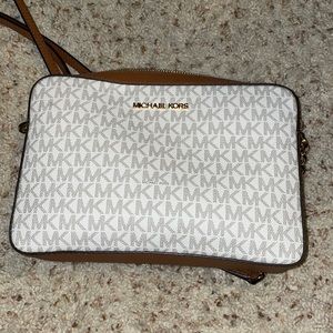 Michael Kors Crossbody